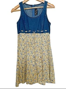 All that Jazz Vintage Womens SZ 6 Empire Waist Denim Bodice Floral Flowy Skirt